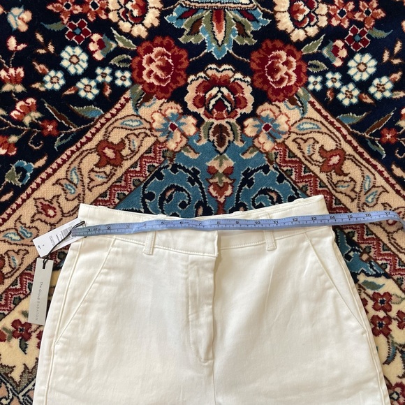 Aritzia Andro pants in size 6/White colour - Picture 5 of 6